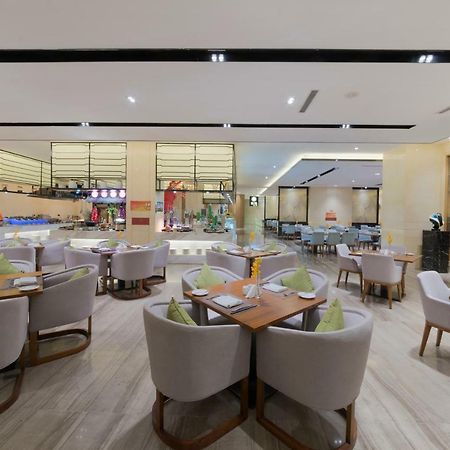 Zhuanwachang Grand New Century Hotel Jingyue Changchun מראה חיצוני תמונה