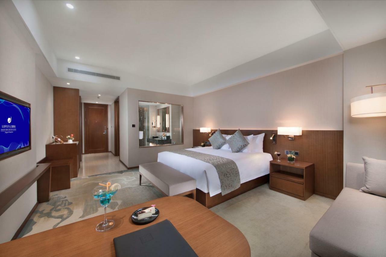 Zhuanwachang Grand New Century Hotel Jingyue Changchun מראה חיצוני תמונה